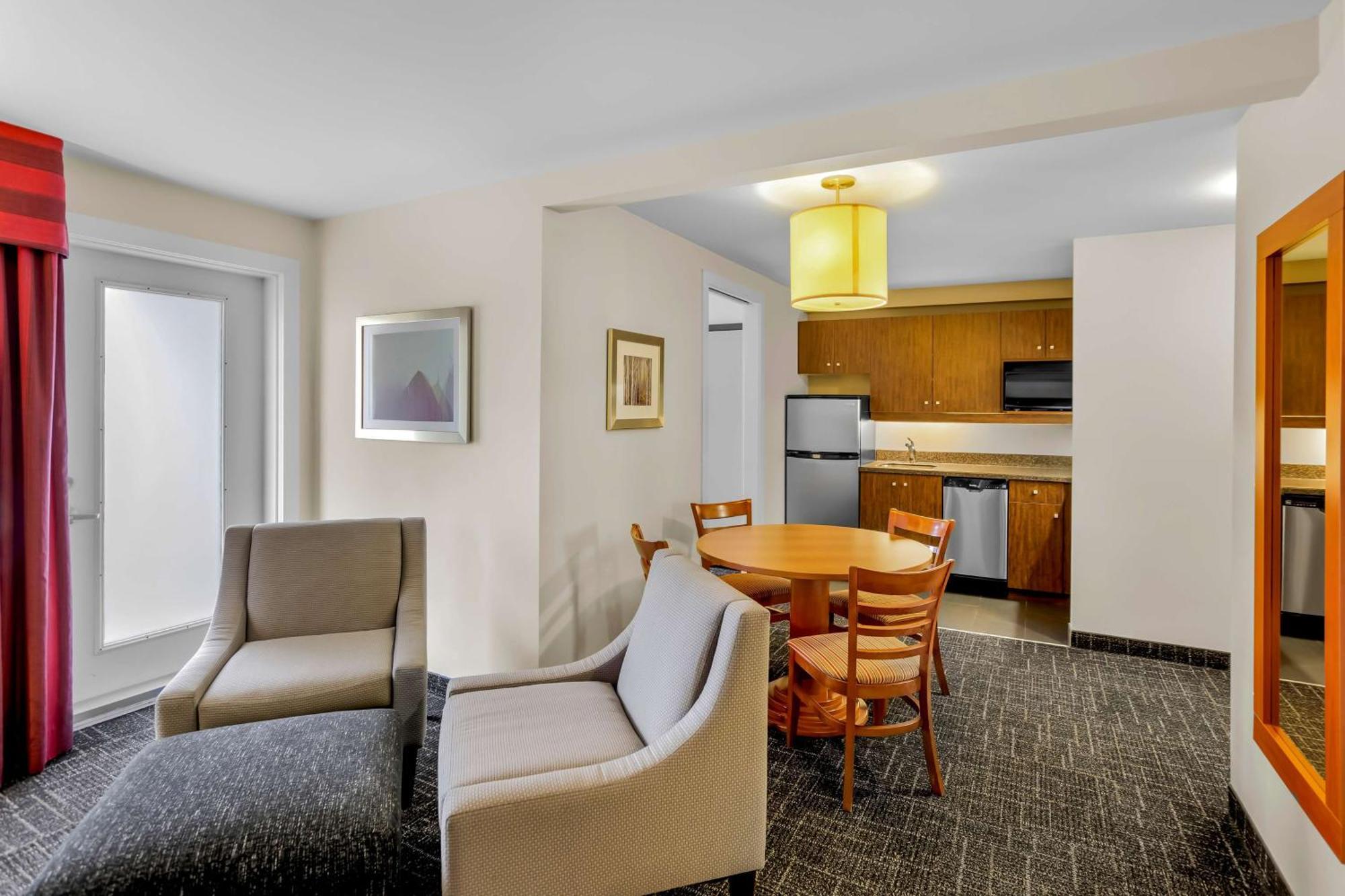 Best Western Томпсон Экстерьер фото