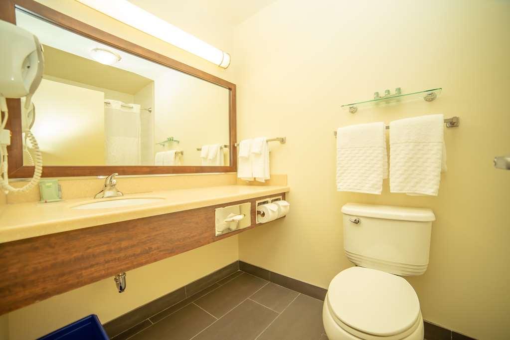 Best Western Томпсон Номер фото